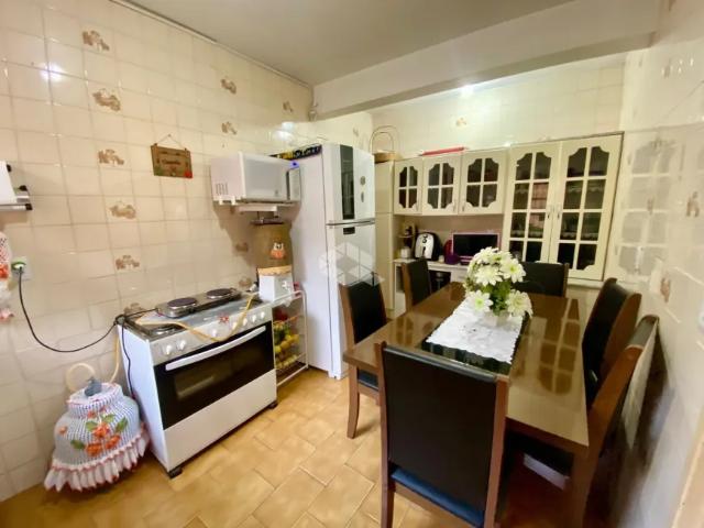 Excelente casa á venda no bairro Passo D'areia