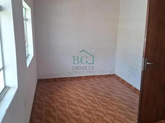 Excelente casa á venda na cidade de Caldas MG