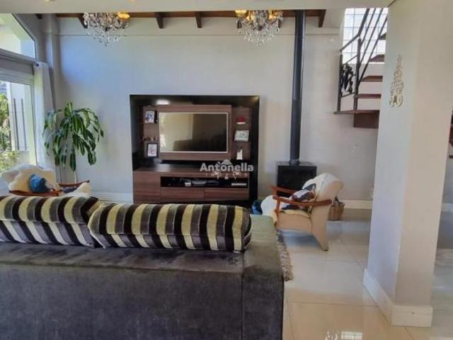 Excelente casa à venda no bairro Cidade Nova