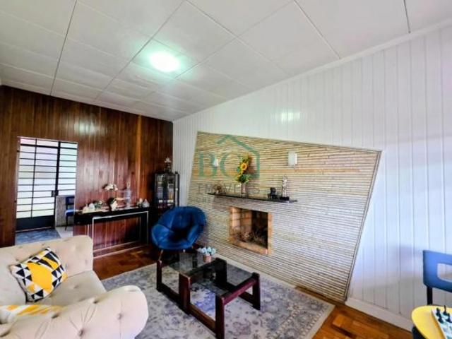 Excelente casa á venda no bairro Jardim dos Estados em Poços de Caldas MG