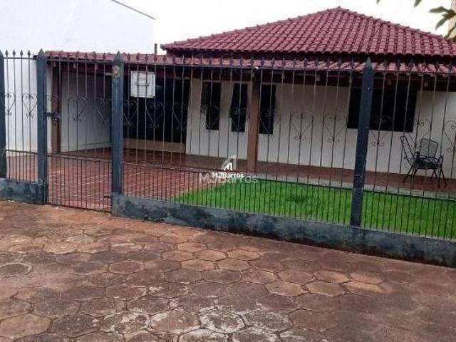 Excelente casa à venda no Centro de Dourados MS