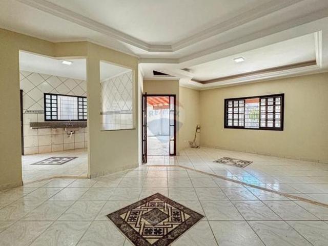 Excelente casa à venda no Jardim Santa Alice Antares / Aritana, Zona Leste – Londrina/PR