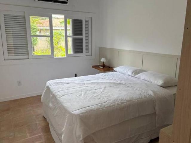 Excelente casa a venda ou para locação em condomínio na Praia do Engenho!
