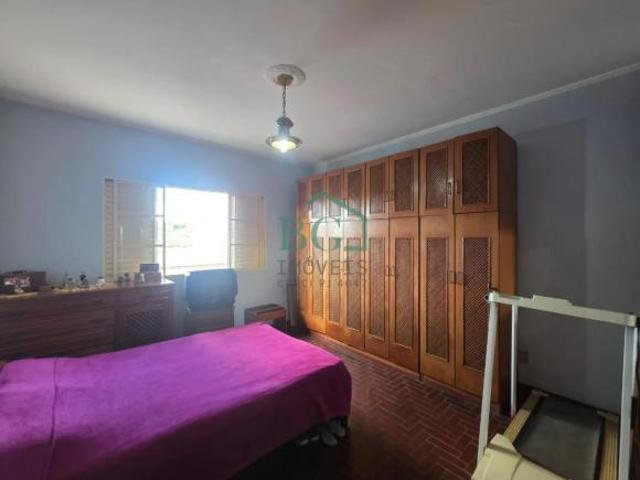 Excelente casa á venda de no bairro Jardim Centenário em Poços de Caldas MG