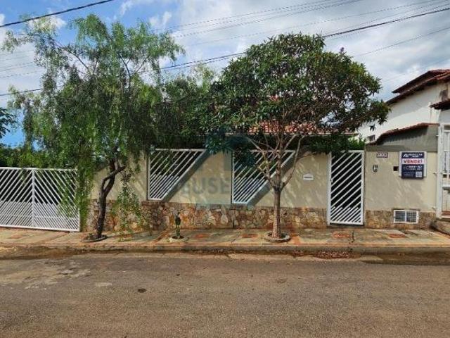 EXCELENTE CASA A VENDA EM ESTRELA DO INDAIA