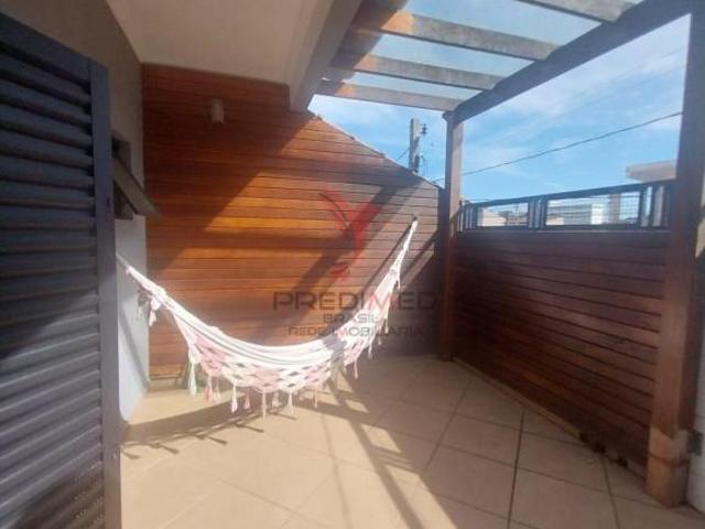 Excelente casa á venda,quintal com churrasqueira, bairro Santa Rita em Guar.
