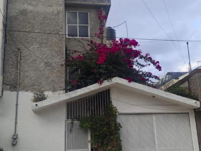 Excelente casa Amplia con departamento secci?n Playas