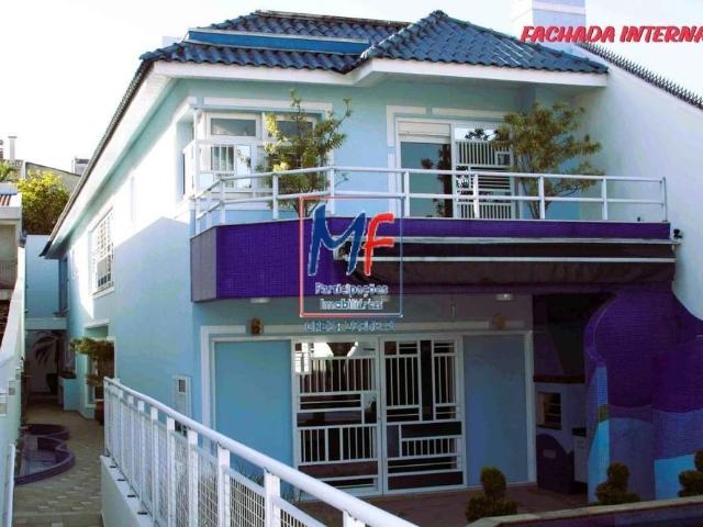 Excelente Casa Assobrada Com 410 m² A. T, 650 M³ A. C, 3 Ambientes, 4 Suítes E 12 Vagas. Aceita P
