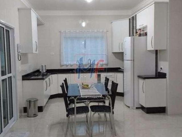 Excelente Casa Assobradada para Venda no bairro Jardim Nove de Julho, 3 dorms 2 suítes, 3 vagas, 25