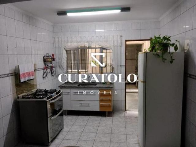 EXCELENTE CASA COM 3 DORMITÓRIOS, QUINTAL E VARANDA PARQUE GERASSI