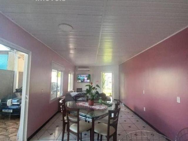 Excelente casa com 2 dormitórios, sendo uma suíte à venda, 85 m² por R$ 394.000 Vila Princesa Izab