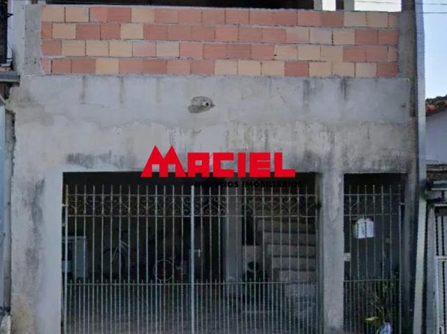 EXCELENTE CASA COM OPORTUNIDADE IMPERDÍVEL