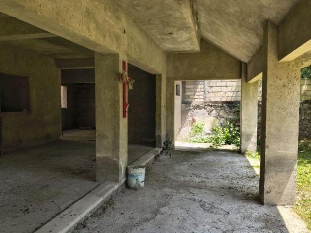 EXCELENTE CASA CON CINCO RECÁMARAS EN OBRA GRIS EN TEMIXCO