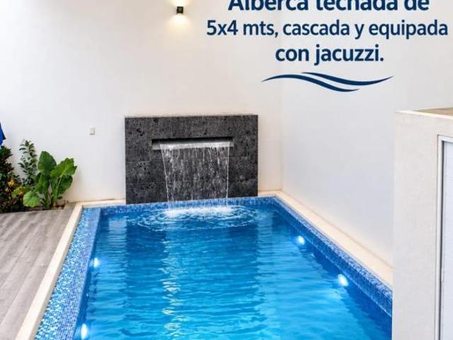 EXCELENTE CASA CON ALBERCA RECURSO PROPIO