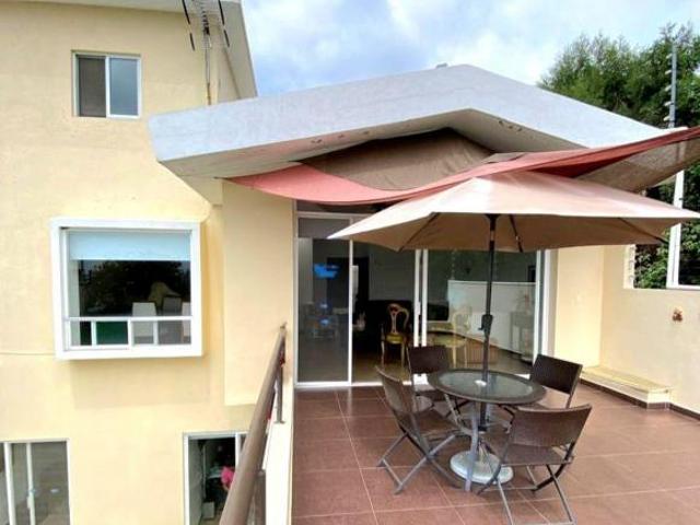 Excelente casa con vista vigilancia zona norte