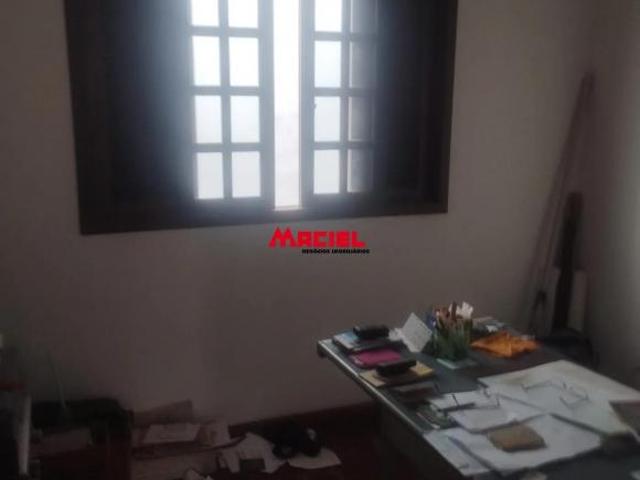 EXCELENTE CASA,CONFORTO,SEGURANÇA E COM UMA BELA VISTA, VIVA COM A TRANQUILIDADE QUE MERECE.