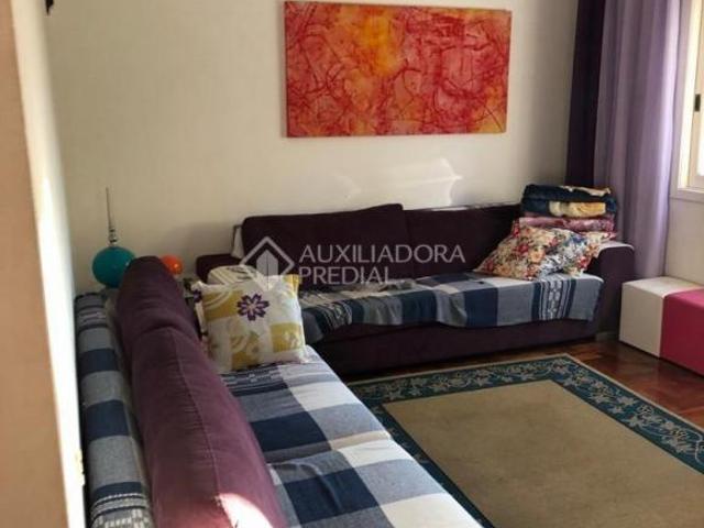 Excelente casa de 4 dormitórios sendo 1 suíte máster