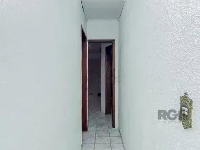 Excelente casa de 70m² com 3 dormitórios no bairro Sarandi