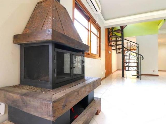 Excelente casa de 03 pisos nunca habitada no Condomínio Terra Ville