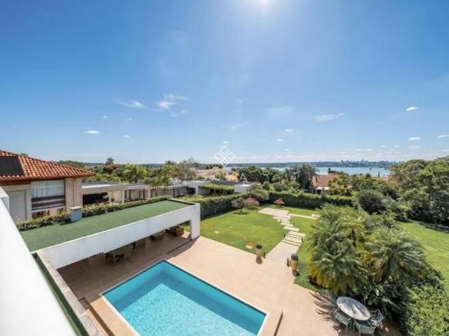 EXCELENTE CASA DE 04 QUARTOS NA SHIS QI 25 – LAGO SUL