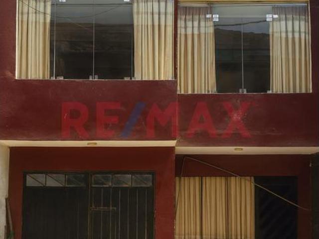 Excelente Casa De 2 Pisos