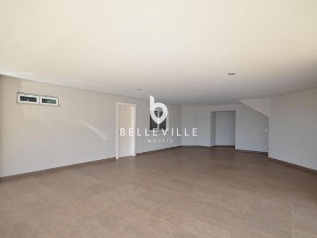 Excelente casa de alto padrão com 431m² privativo