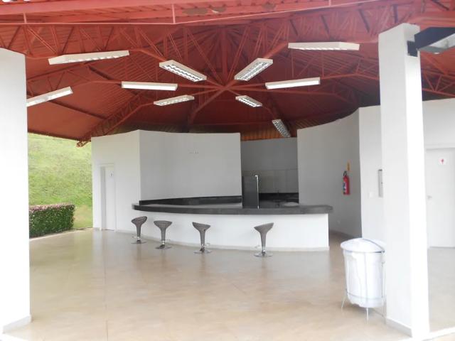 Excelente casa de alto padrão no condomínio bosques do madeira