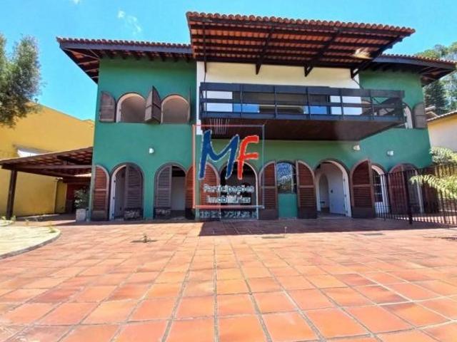 Excelente casa de alto padrão no Morumbi, 650 m ² a.c, terreno 785 m2, 4 suítes, armários, 6 vag