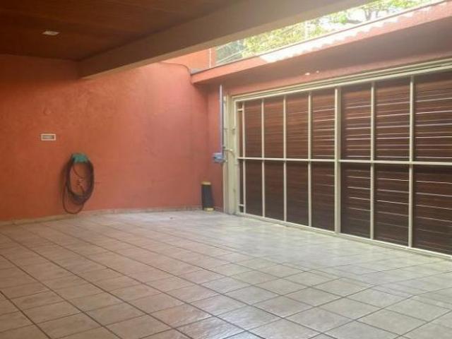 Excelente casa de esquina em Nova Caieiras