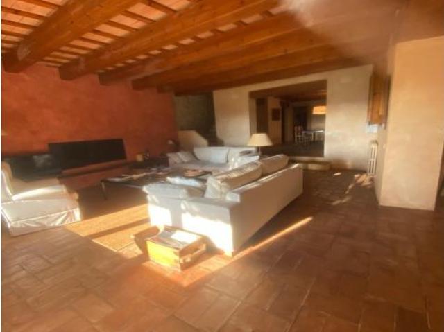 Excelente casa de pueblo con vistas al emporda en perfecto estado