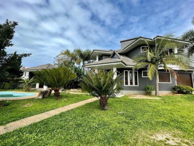 Excelente Casa duplex em Torres/RS nas margens da Lagoa do Violão