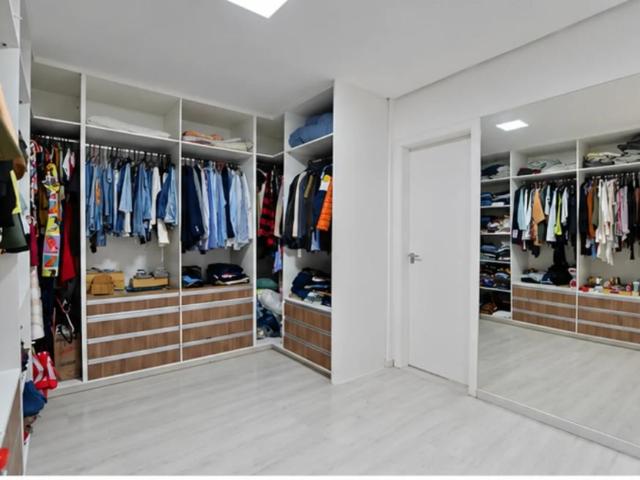 EXCELENTE CASA EM CONDOMINIO CLUBE