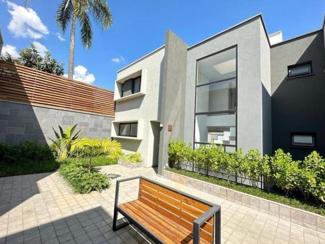 Excelente casa em condomínio para venda com 4 quartos, sendo 4 suítes, 401.12m² remaxares#9EUJJ