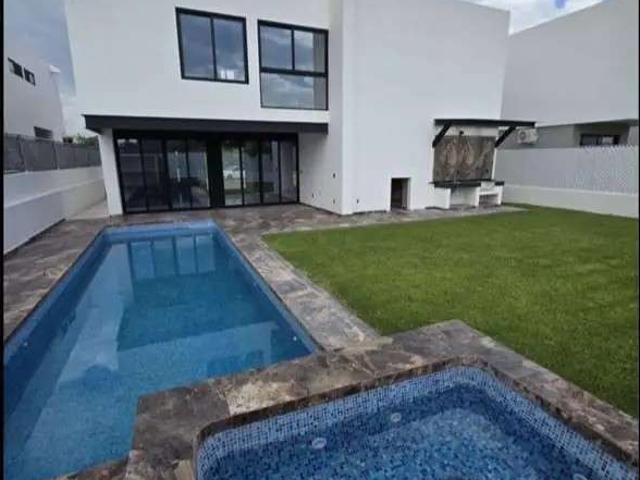 Excelente casa en venta ubicada en lomas de cocoyoc