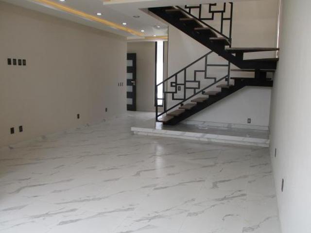 EXCELENTE CASA EN VENTA VALLE IMPERIAL COTO AVELLANA