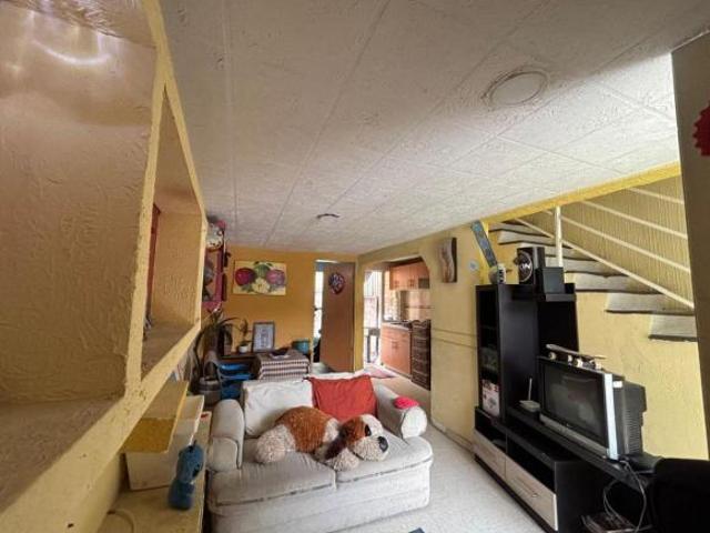 Excelente casa en venta en Hacienda Coacalco, Fraccionamiento cerrado