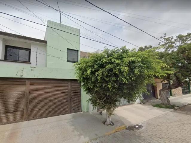 EXCELENTE CASA EN VENTA, MENDELHSON 118, LEÓN MODERNO, LEÓN GTO. +RECUPERACIÓN BANCARIA