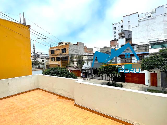 Excelente Casa en Alquiler Vivienda o Oficina en Magdalena del Mar Ref: 2524
