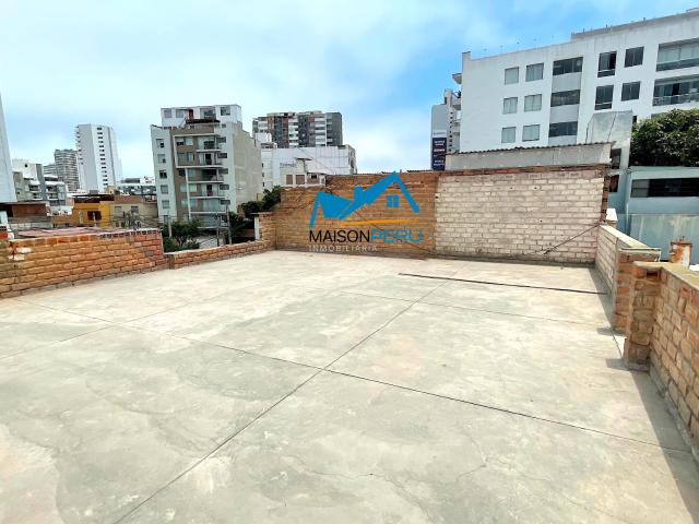 Excelente Casa en Alquiler Vivienda o Oficina en Magdalena del Mar Ref: 2524