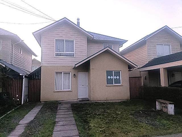 EXCELENTE CASA EN BARRIO CERRADO