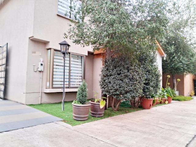 Excelente casa en condominio, modelo Cisne ampliada, Estancia Liray
