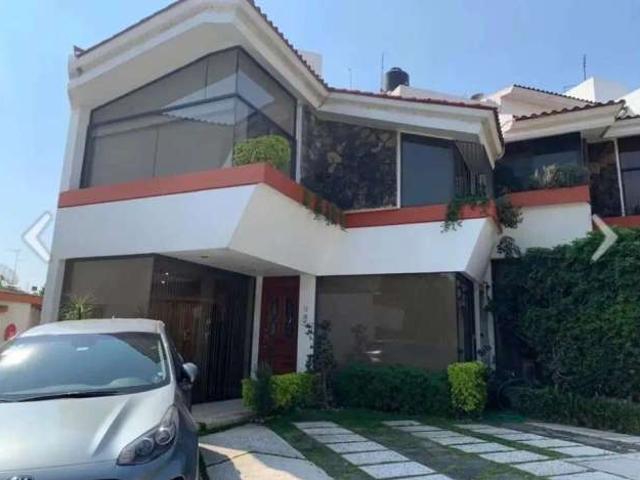 Excelente casa en condominio en venta de 237 m