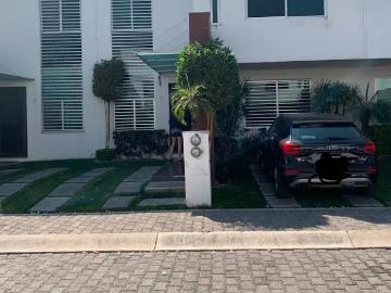 Excelente casa en fraccionamiento en Yautepec