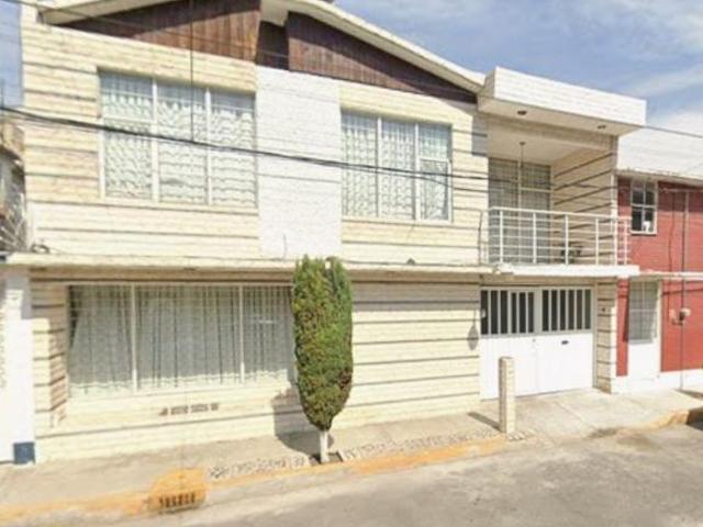 ¡VENTA DE CASA,EXCELENTE OPORTUNIDAD! En Av. 605 lll Secc