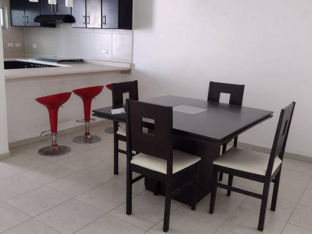 Excelente casa en renta sin amueblar en manantiales