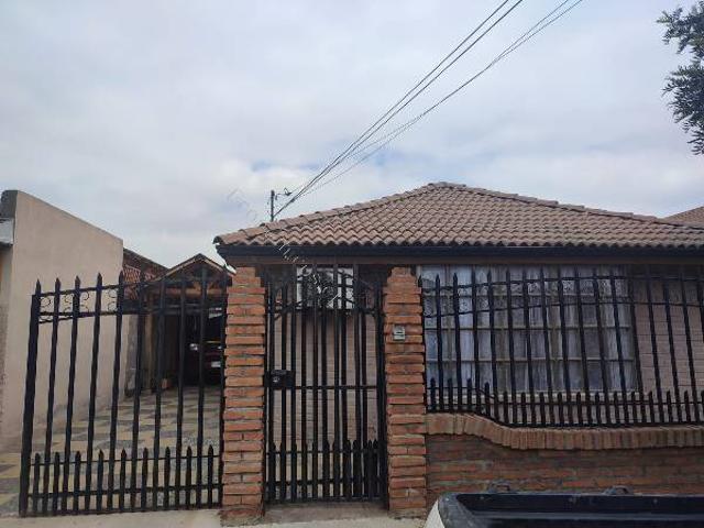 EXCELENTE CASA EN RODRIGO DE TRIANA