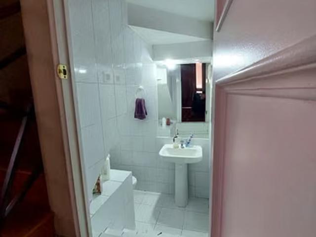 Excelente casa en San Carlos de Apoquindo | 7 dormitorios por 14200.00 en Las Condes