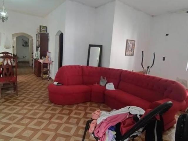 Excelente casa isolada com amplo terreno de 497,97 metros de área na Vila Caiçara