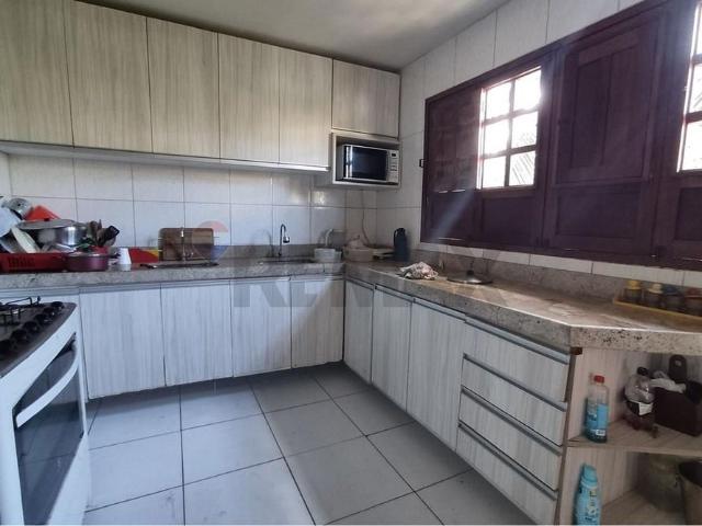Excelente Casa mobiliada, com 04 suites para Locação na principal Avenida da Praia de Enseada dos Corais PE