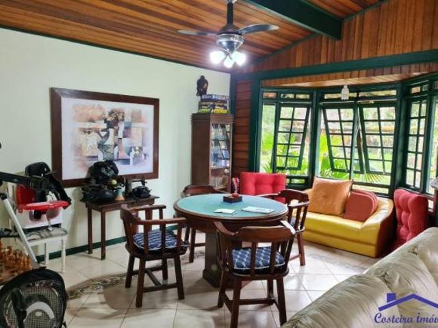 Excelente casa mobiliada, lazer completo